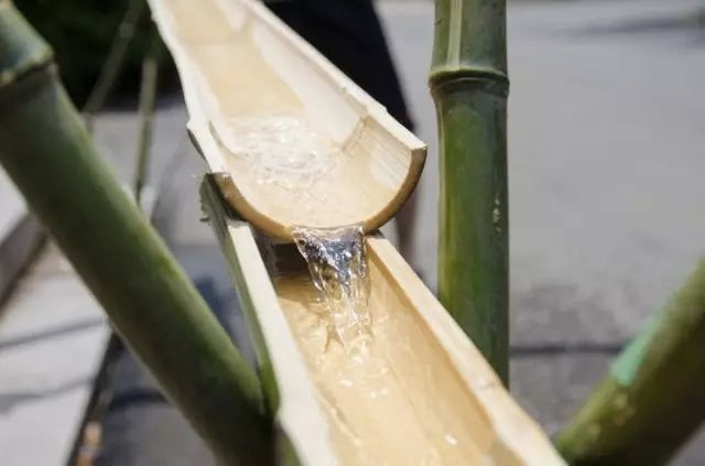 把用户的心智比作流水,把竹子比作页面,那么页面之间肯定要有承接,这样流水才顺畅
